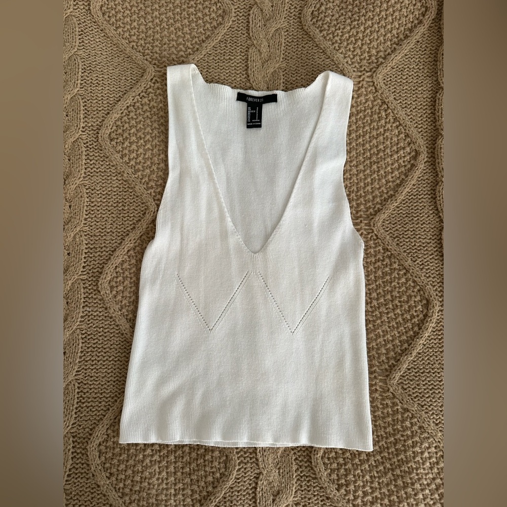 White tank top size Small